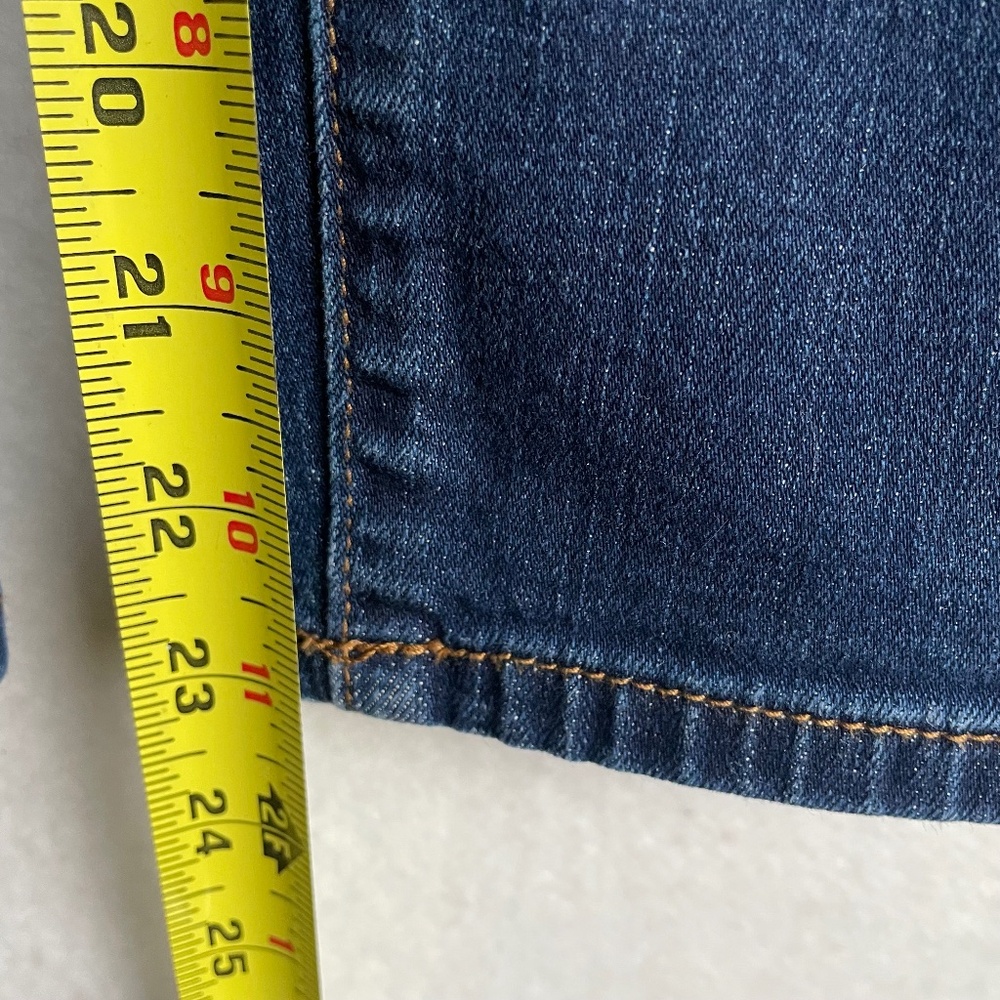 Talbots Straight Leg Cropped Cigarette Stovepipe Jeans in Medium Wash Size 14 - Picture 9 of 10